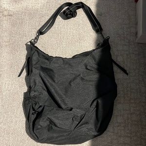 Lululemon large crossbody gym bag